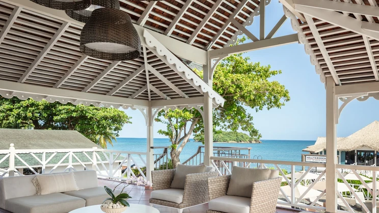 Sandals Halcyon Beach